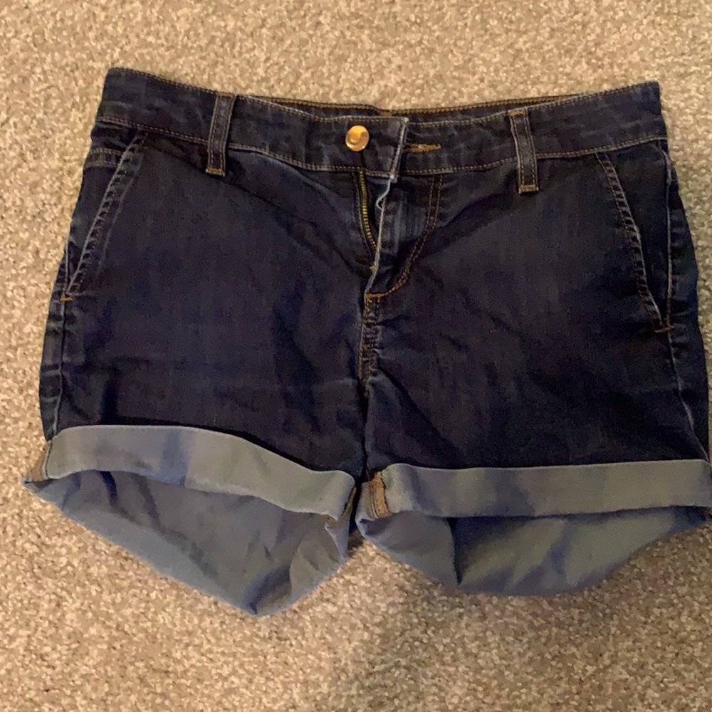 Joe’s jean shorts size 25
